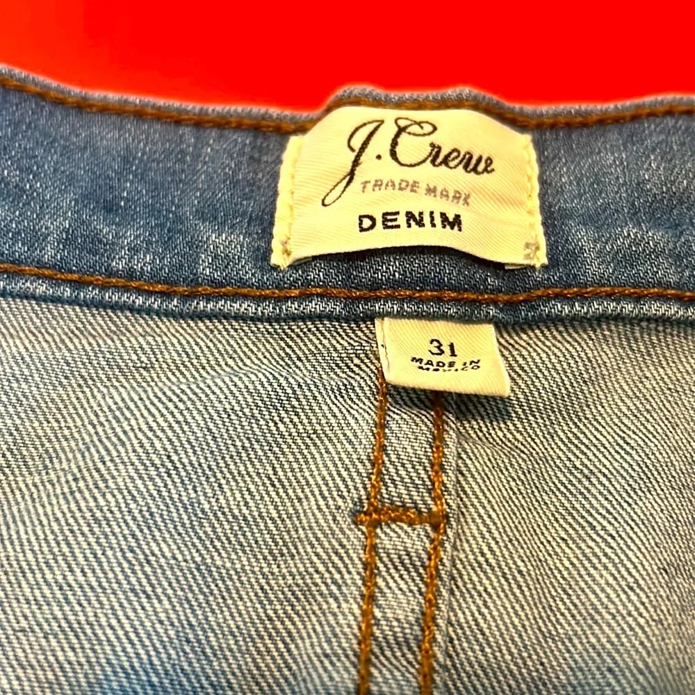 J Crew mid rise denim shorts in light wash H6202
